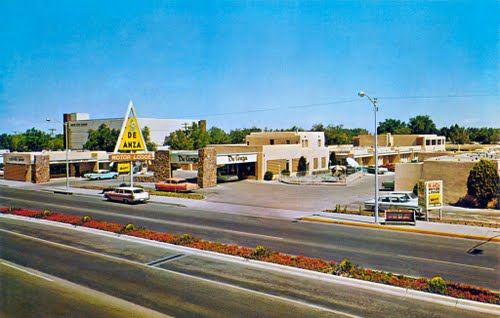 The De Anza Motor Lodge 1957 Postcard